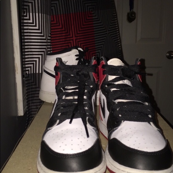 Shoes - Picture 3 of 5